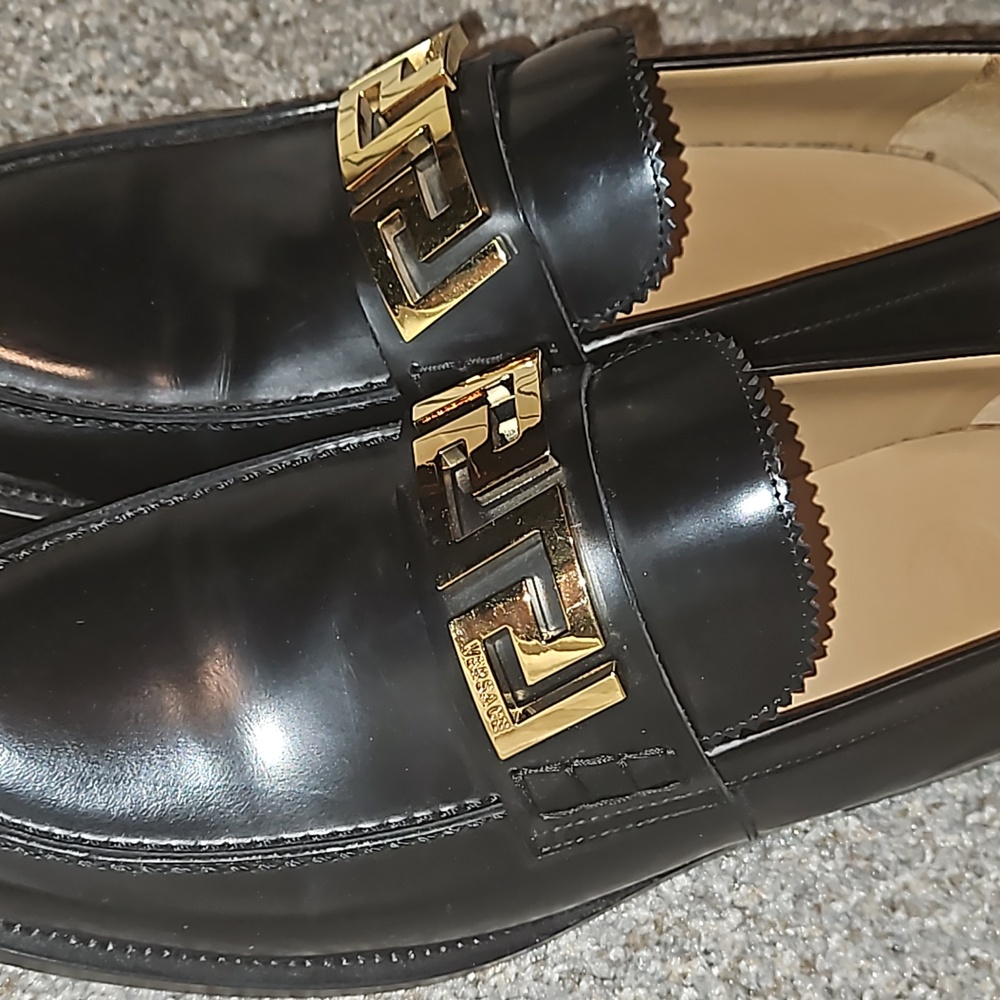 Versace shoes 👞 for men